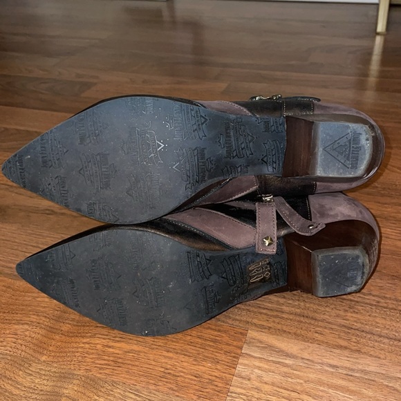 John Fluevog ankle boots. Spencer. Chocolate. Size 9 - Picture 7 of 13